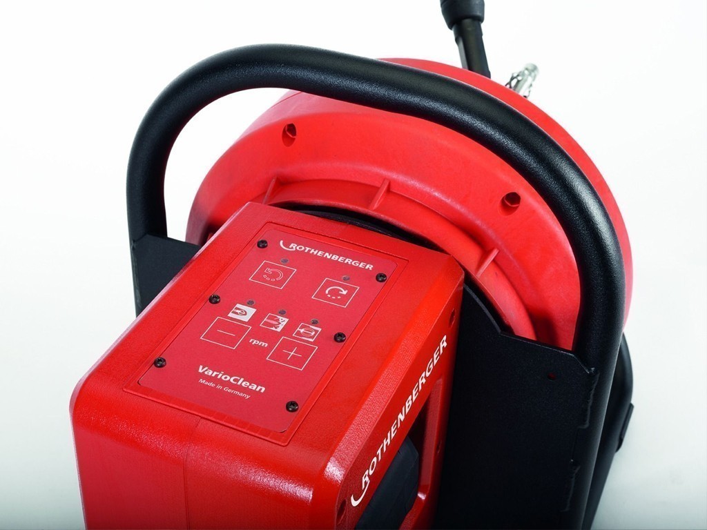 Аккумуляторная машина для прочистки труб модели RODRUM VarioClean с набором инструмента