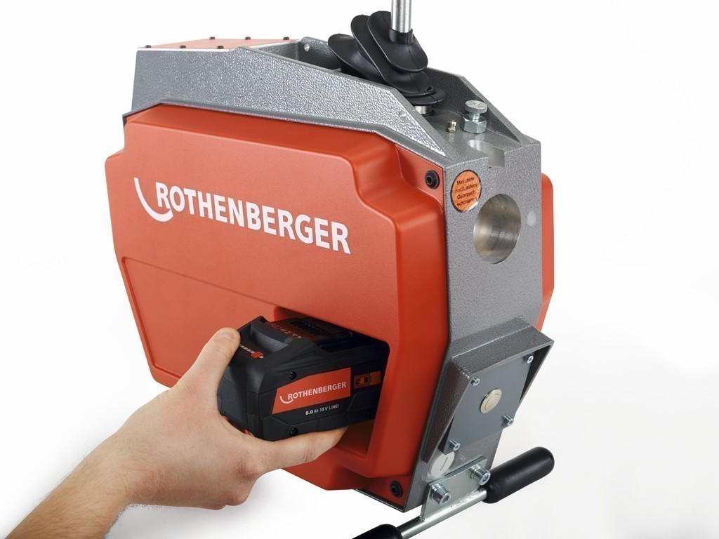 Аккумуляторная машина для прочистки труб R600 VarioClean с набором спиралей и инструмента