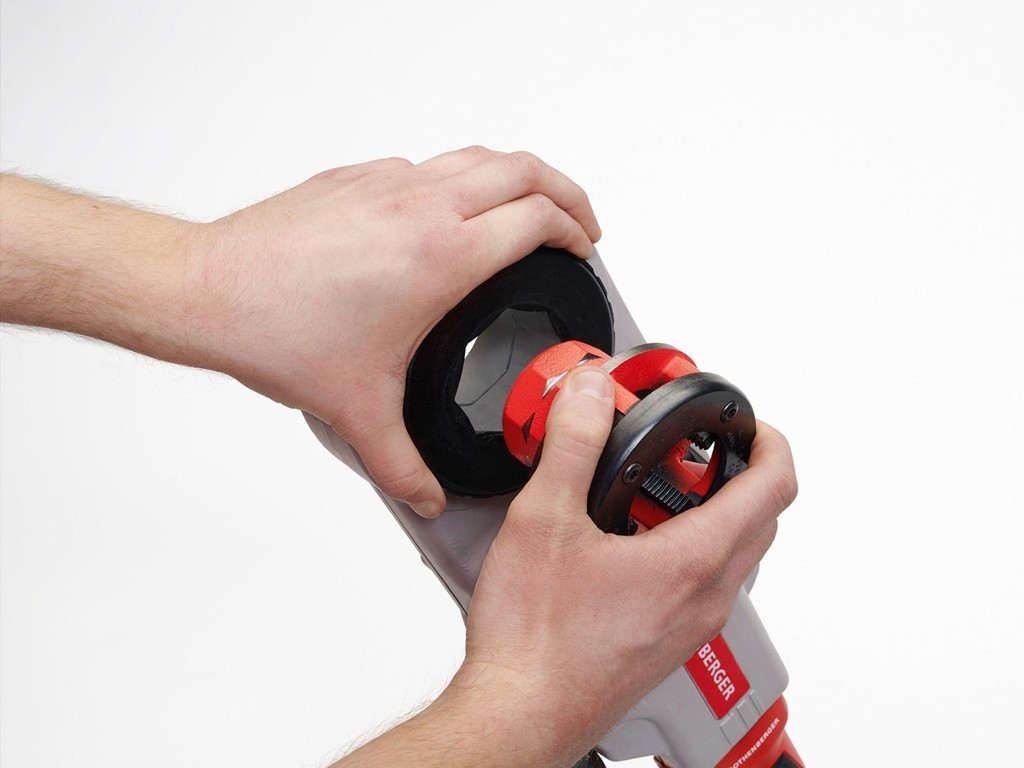 Набор SUPERTRONIC 2000 E, со струбциной, с адаптером ROFIX, с литиевым аккумулятором D 1/2 - 2".