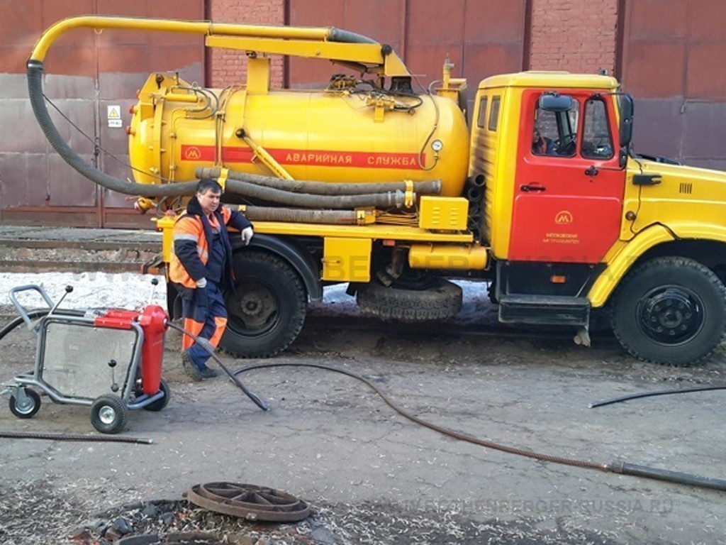 Механическая прочистная машина R 140 B (с комплектом штанг и насадок)